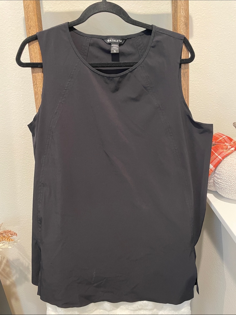 Athleta Black Sleeveless Performance Tank Top